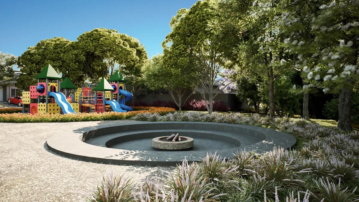 Playground e praça com fogueira, na área de lazer do Vale dos Plattanos.
