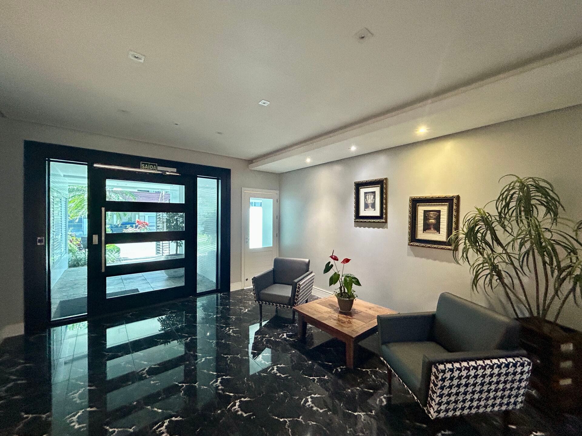 Hall com área de estar