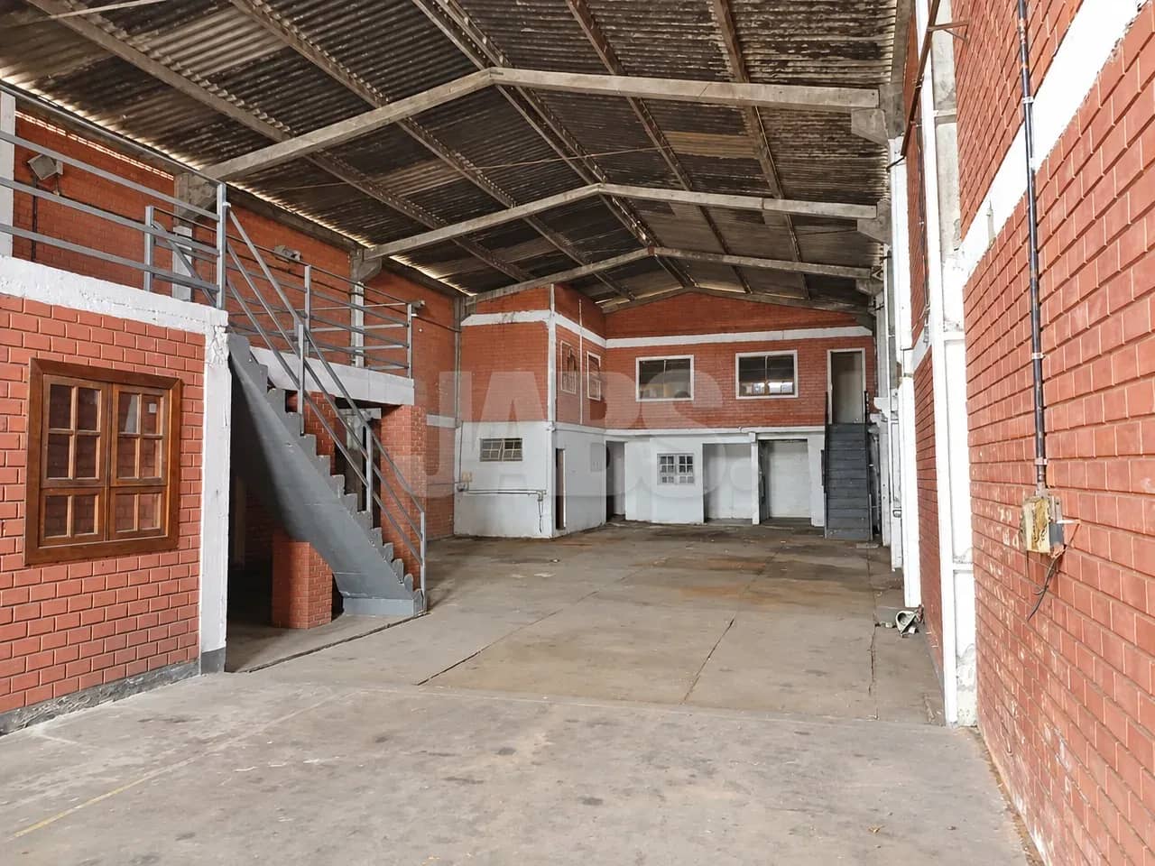 Escada para o mezanino