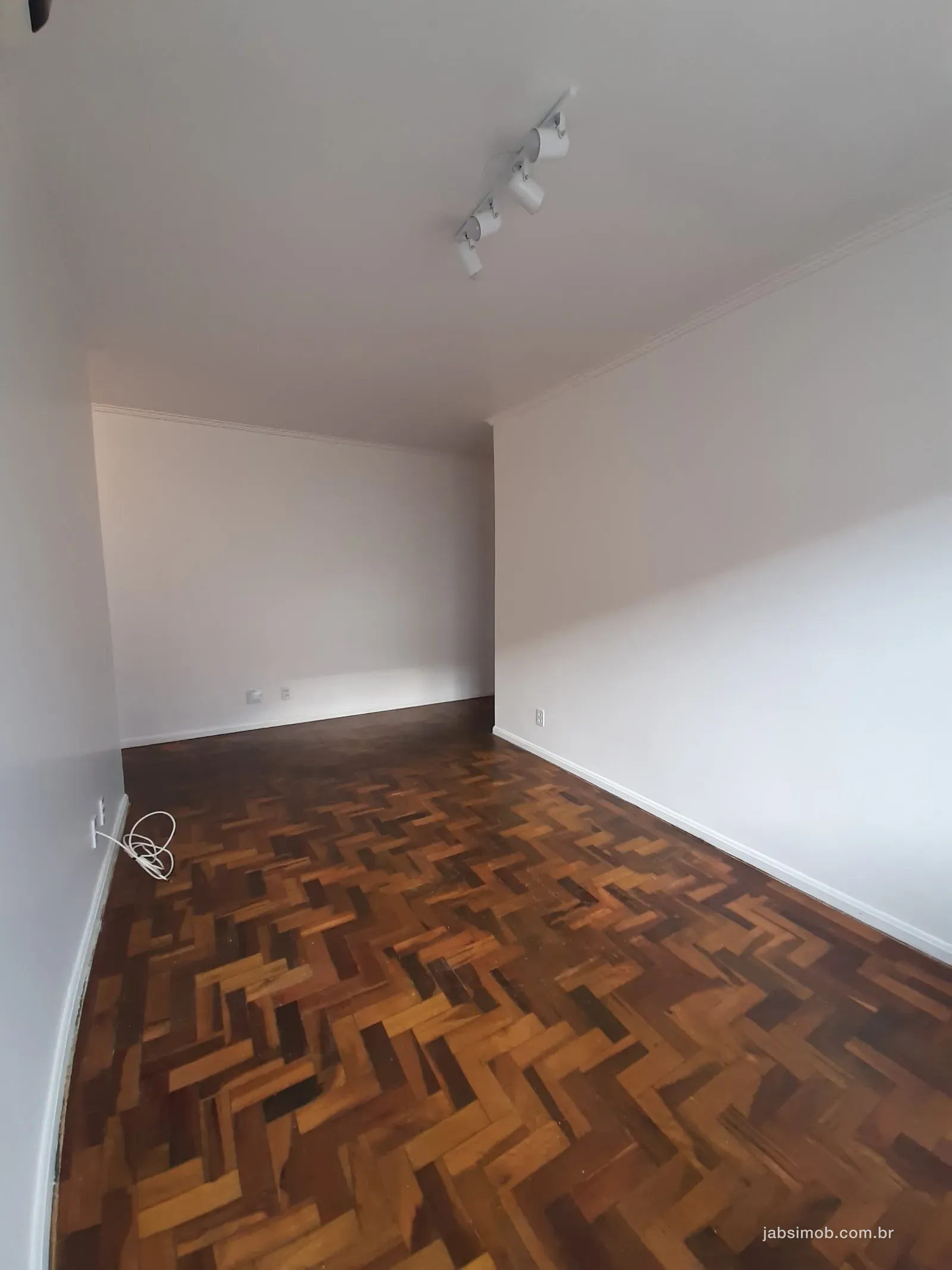 Sala — Apartamento de 1 quarto com 46 m², desocupado, na Vila Ipiranga, Porto Alegre