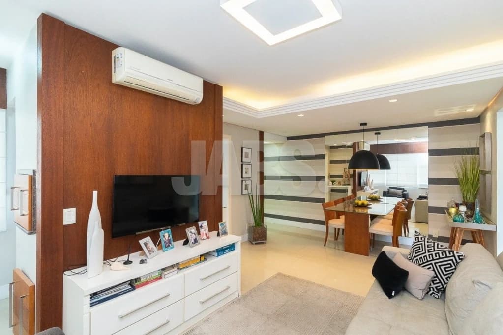 Apartamento de 2 quartos com suíte, mobiliado, no Menino Deus, foto 1