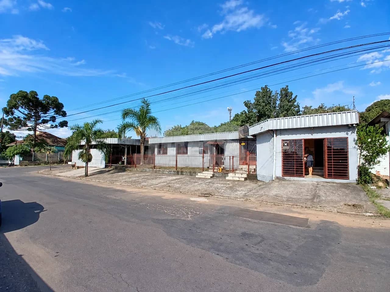 Fachada na rua