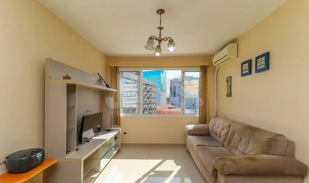 Living com estante