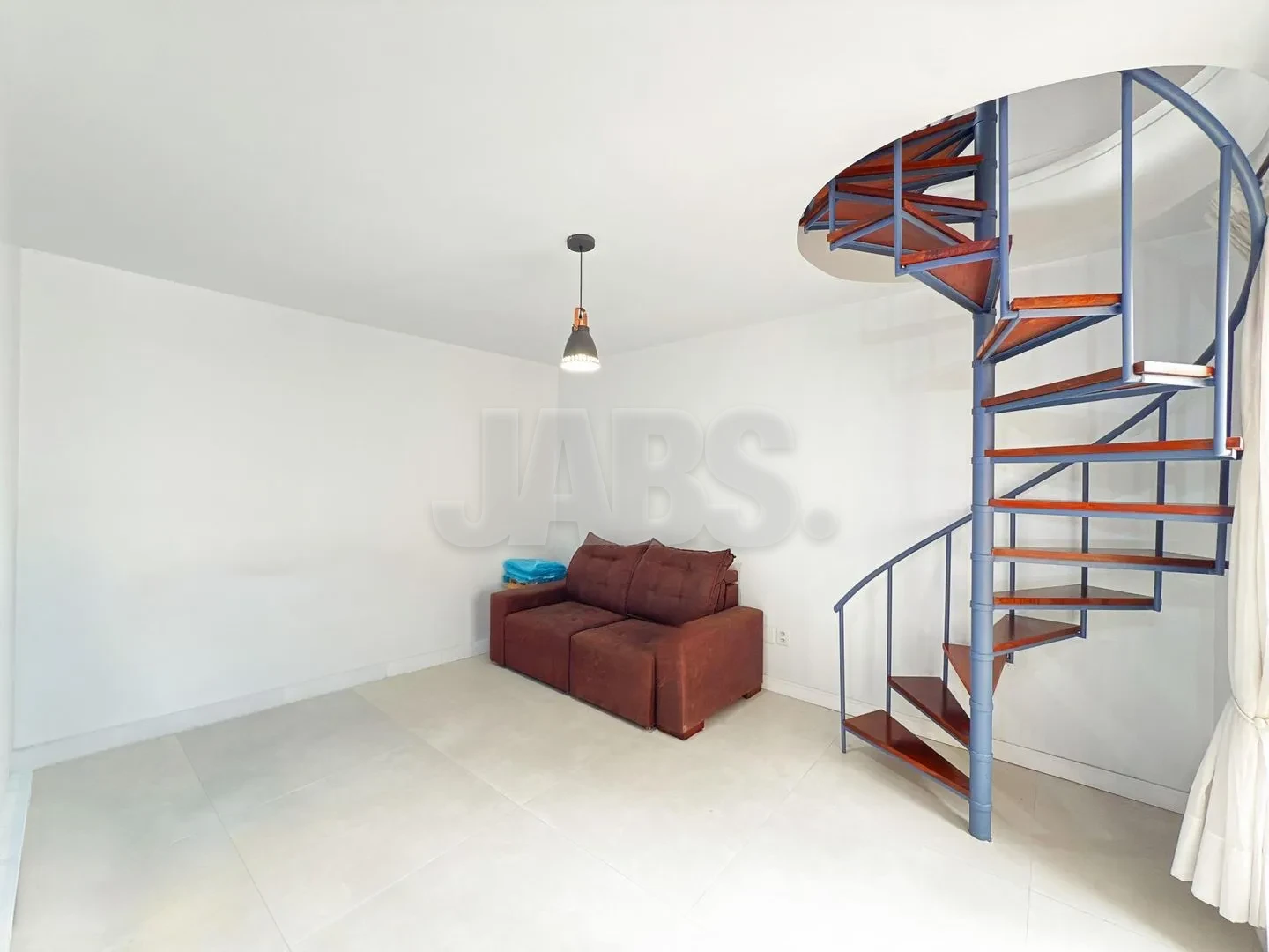 Segundo living com ar-condicionado