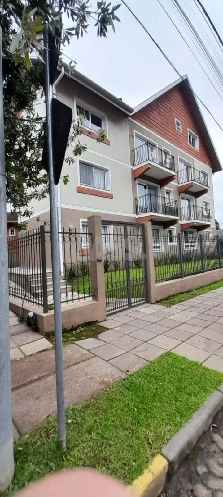 Apartamento com suíte e sacada com churrasqueira em Canela, foto 7