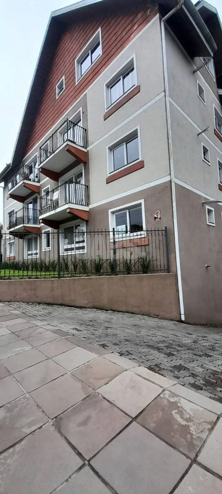 Apartamento com suíte e sacada com churrasqueira em Canela, foto 8