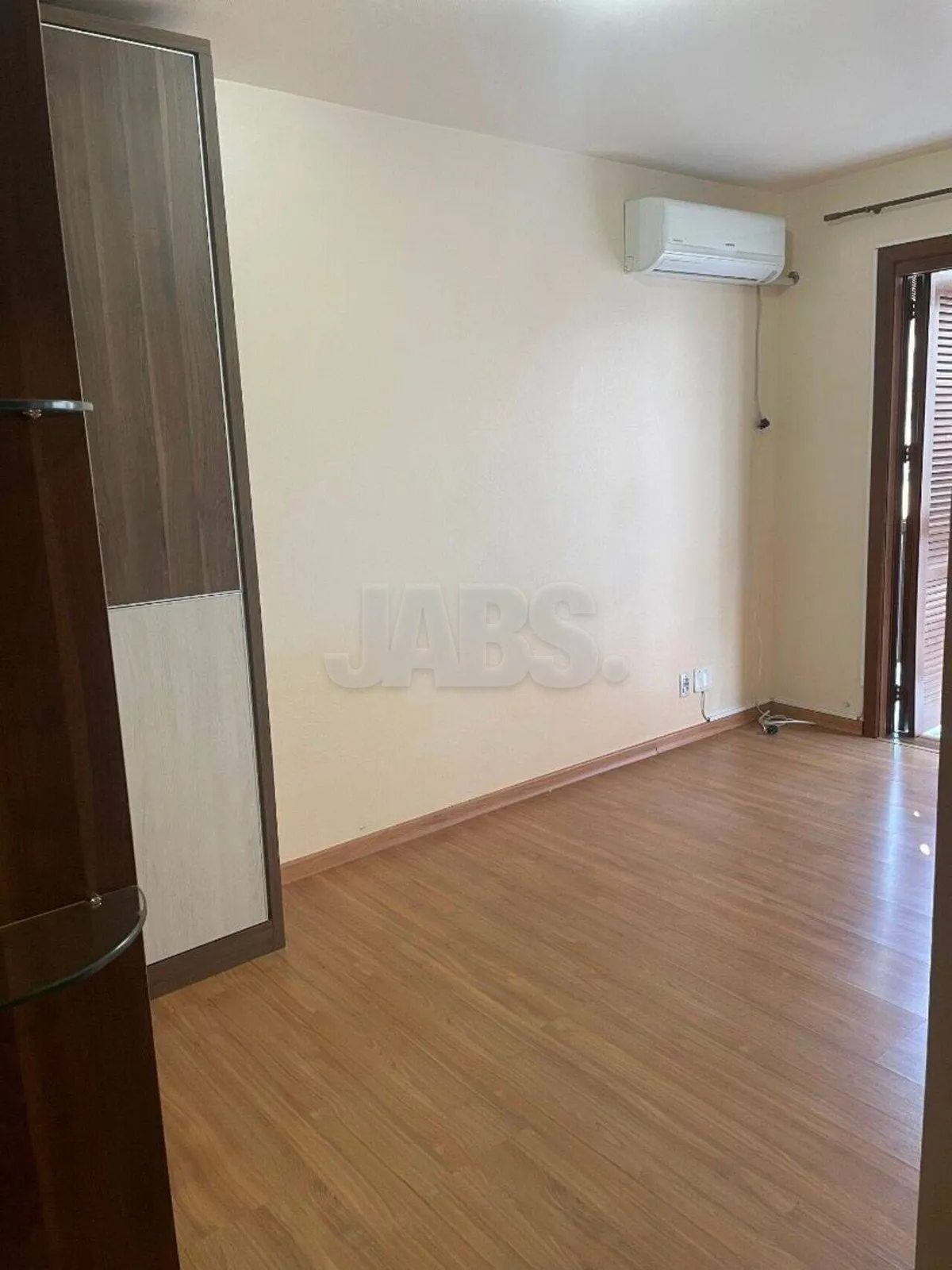 Apartamento semimobiliado de 2 dormitórios no Centro de Canela, foto 13