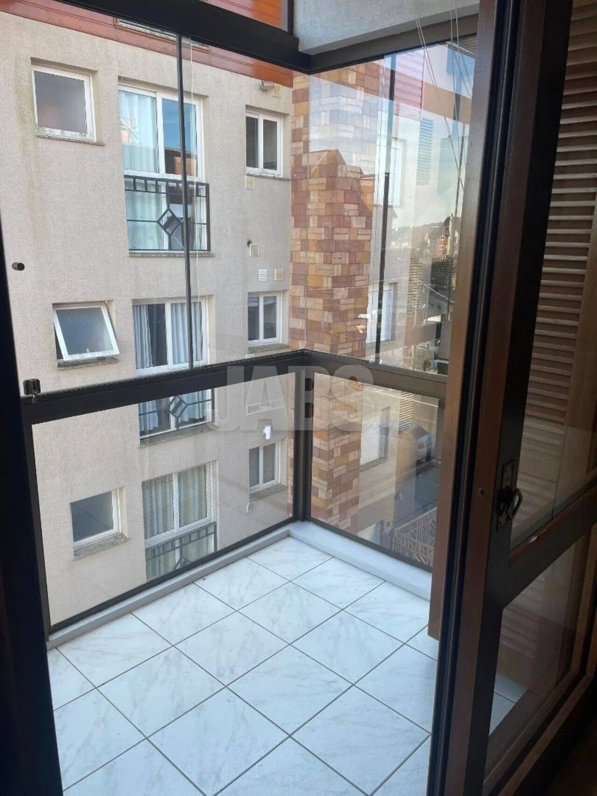 Apartamento semimobiliado de 2 dormitórios no Centro de Canela, foto 14