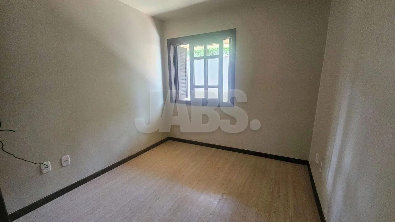 Apartamento térreo com pátio privativo perto da Catedral de Pedra, foto 5