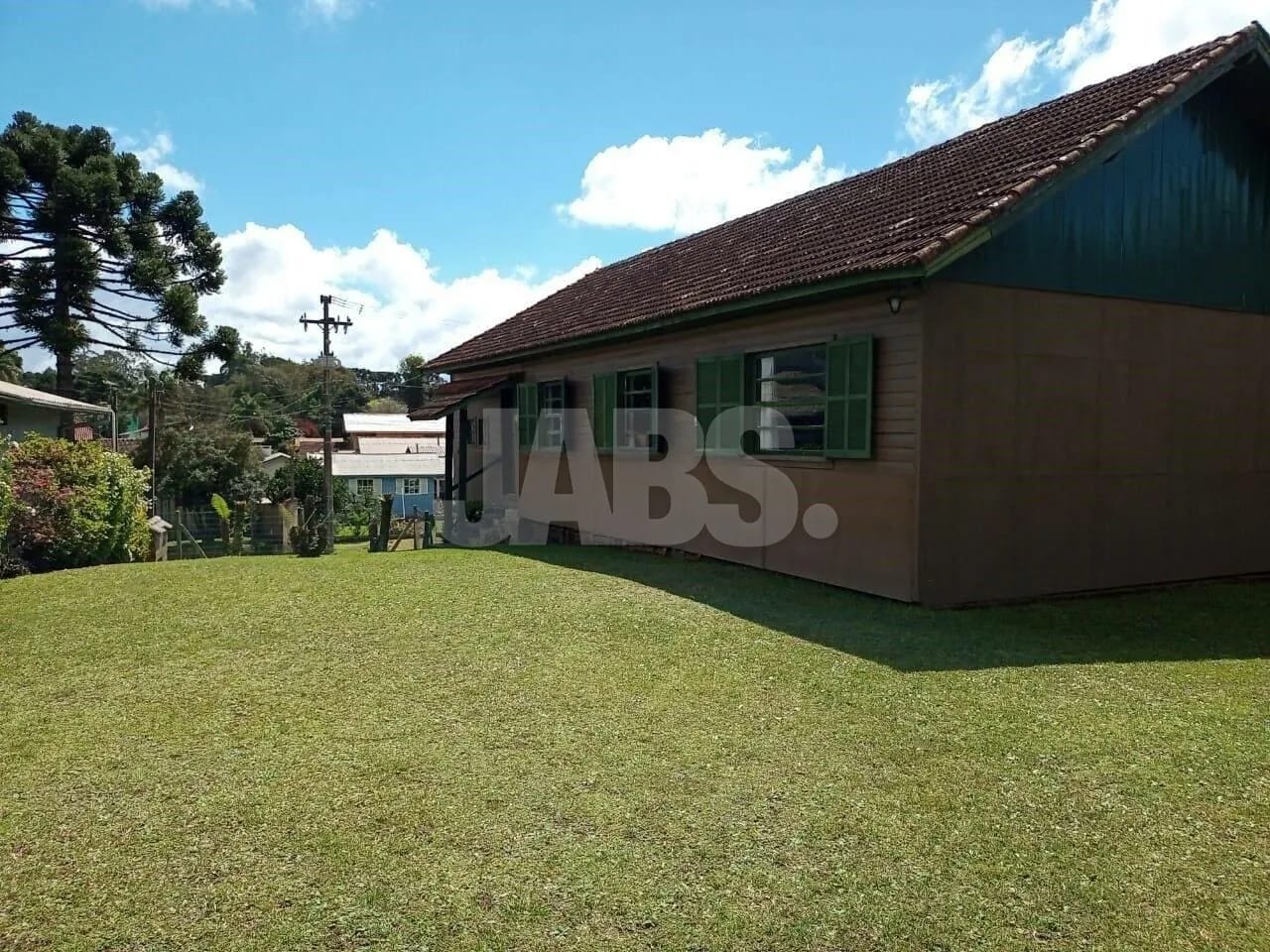 Pátio e casa