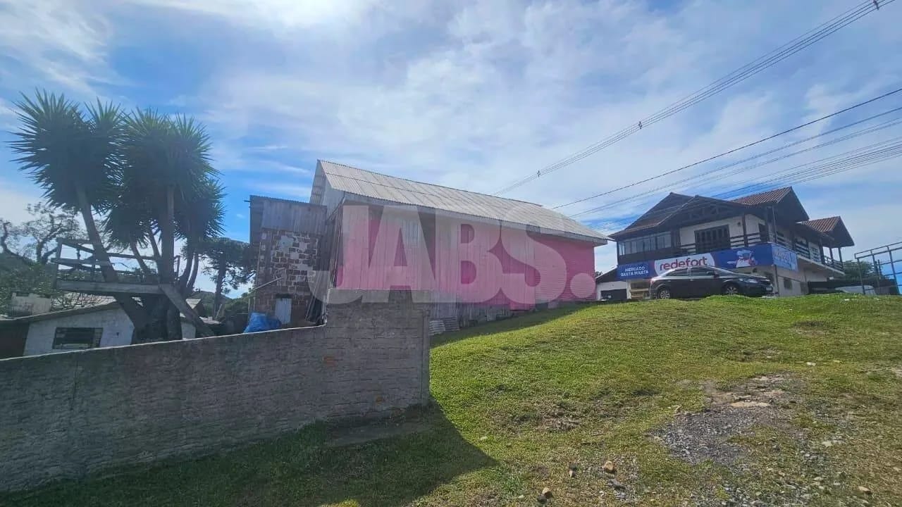 Casa de 3 dormitórios com garagem para 2 carros na Santa Marta, foto 4