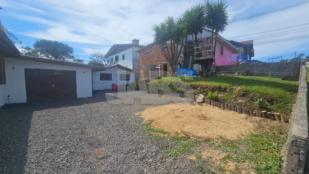 Casa de 3 dormitórios com garagem para 2 carros na Santa Marta, foto 9