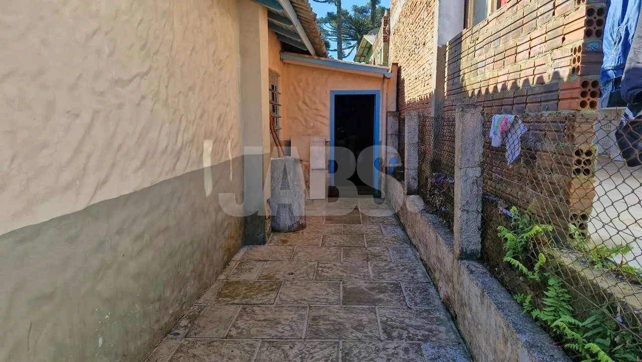 Pátio lateral