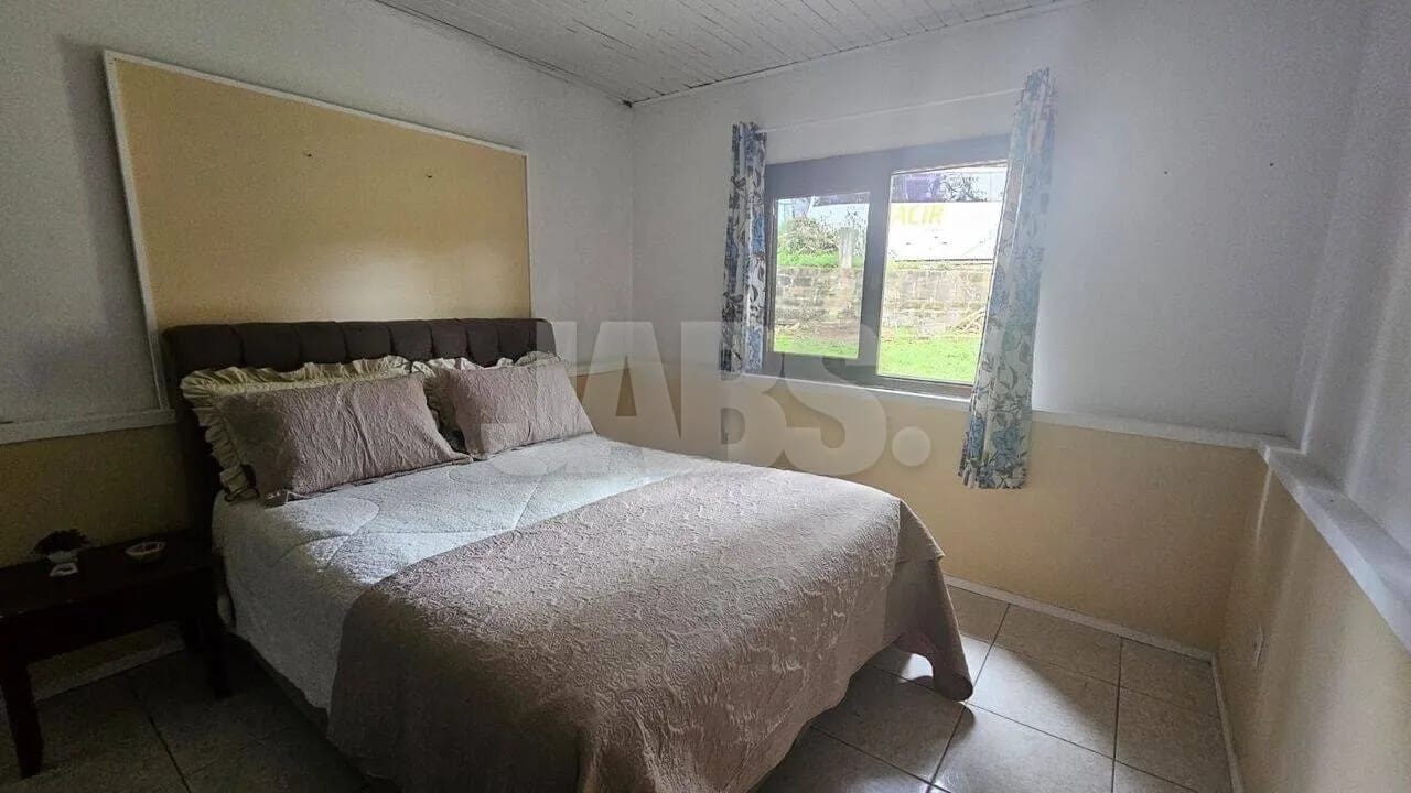 Casa de 242 m² em terreno de esquina de 732 m² no Leodoro de Azevedo, foto 11
