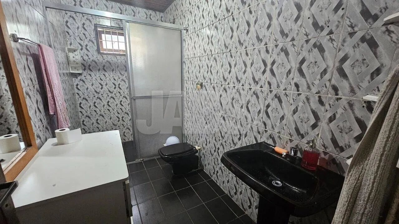 Casa de 242 m² em terreno de esquina de 732 m² no Leodoro de Azevedo, foto 13