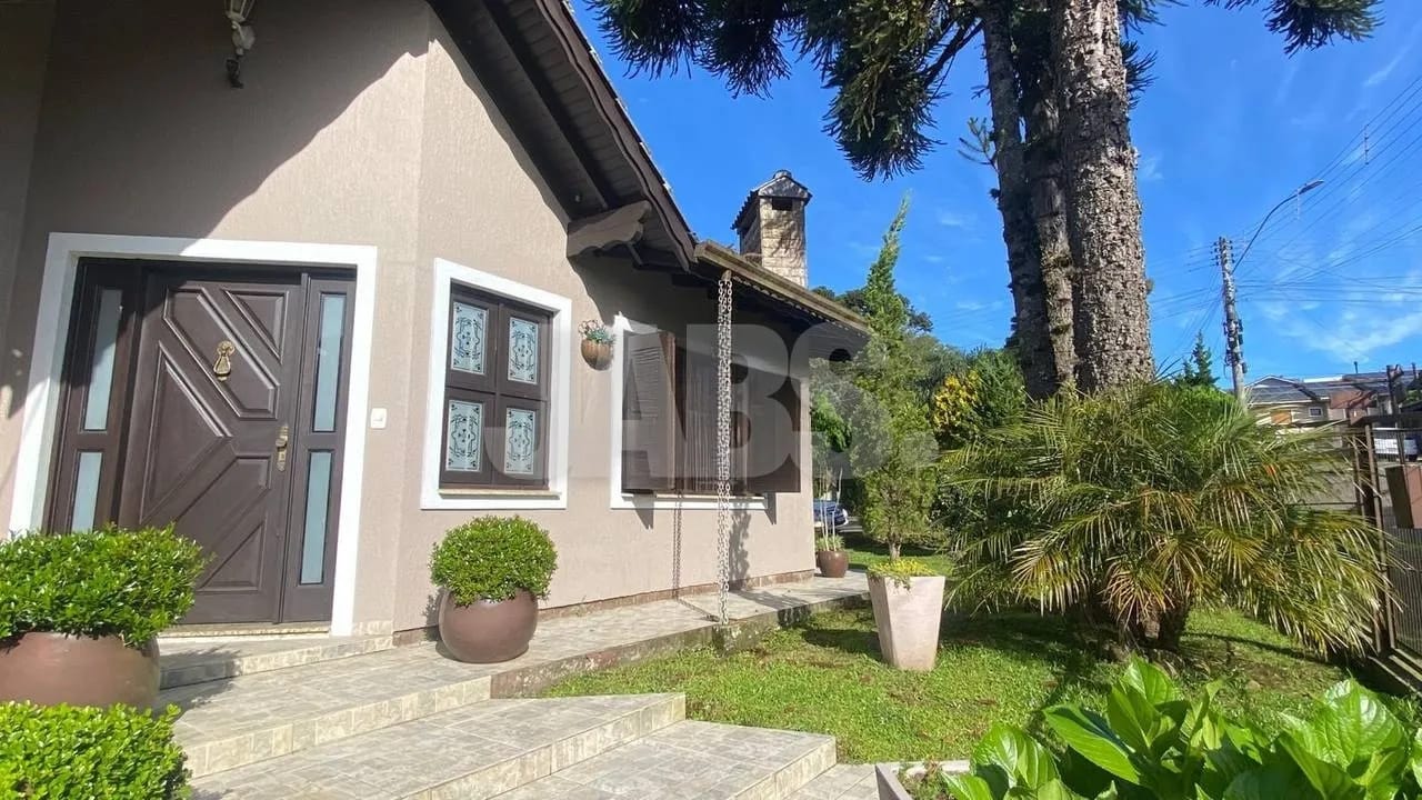 Casa de esquina de 500 m² que vira duas moradias no Centro de Canela, foto 6