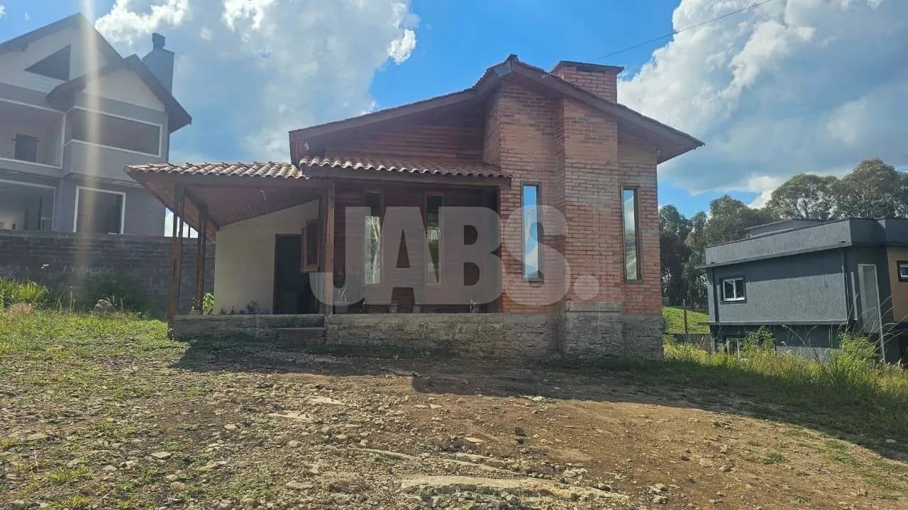 Casa serrana de madeira e tijolo no Mirante do Vale, foto 1