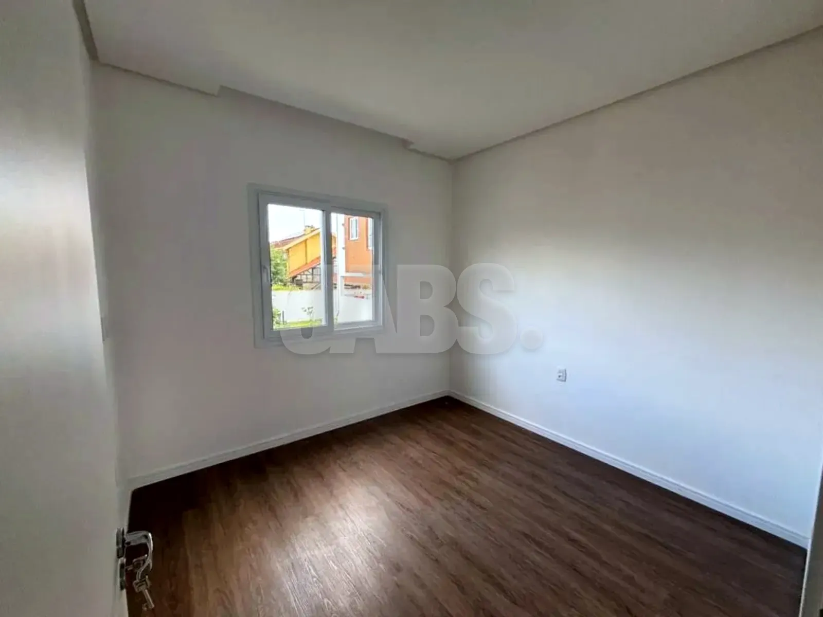 Segundo dormitório com janela para o bairro
