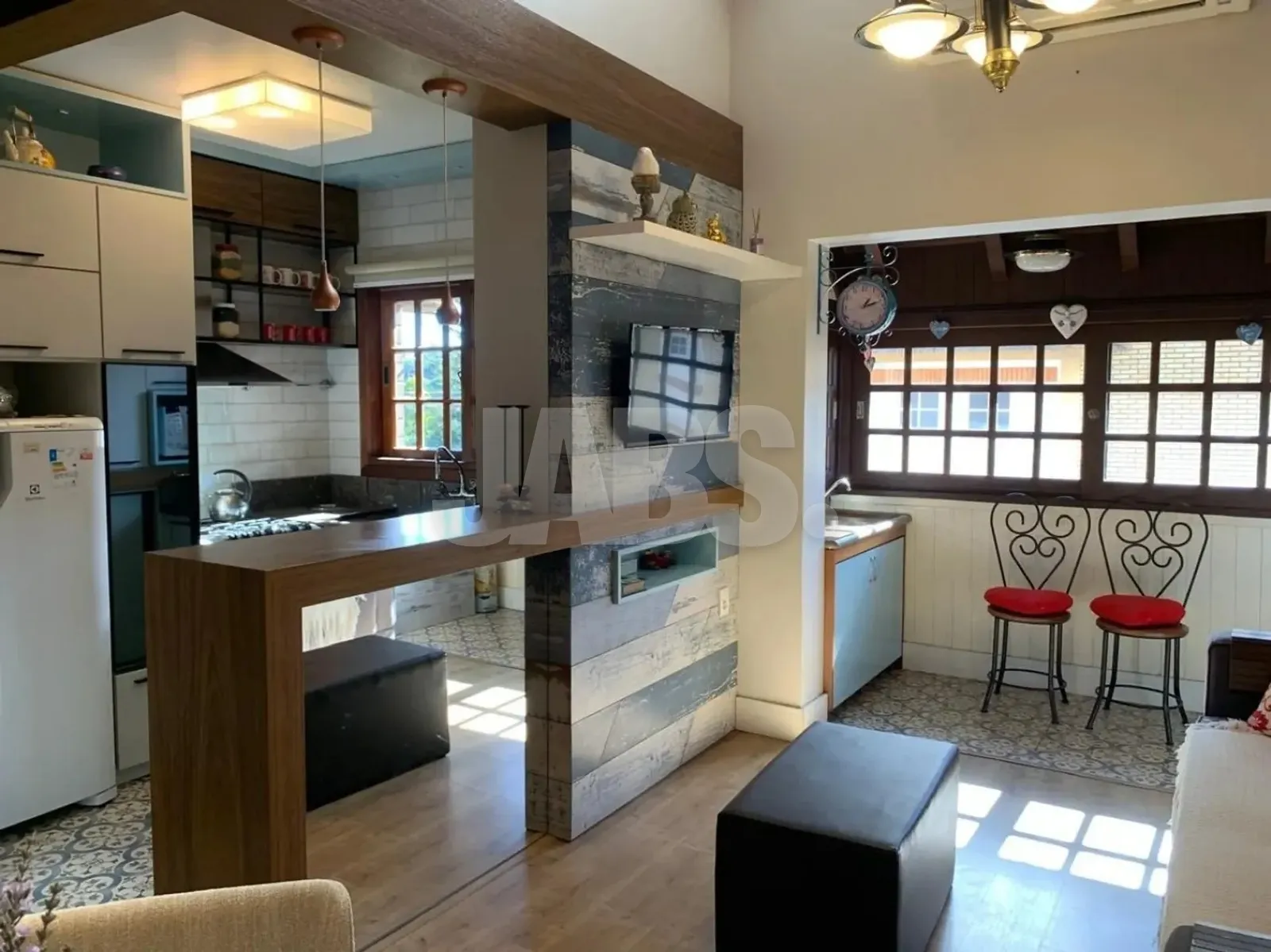 Sala integrada à cozinha