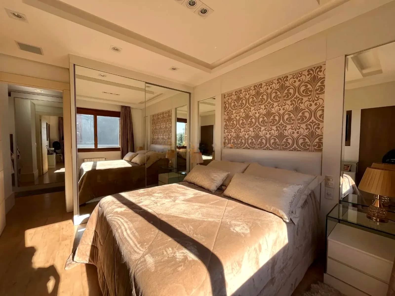 Suíte com cama de casal