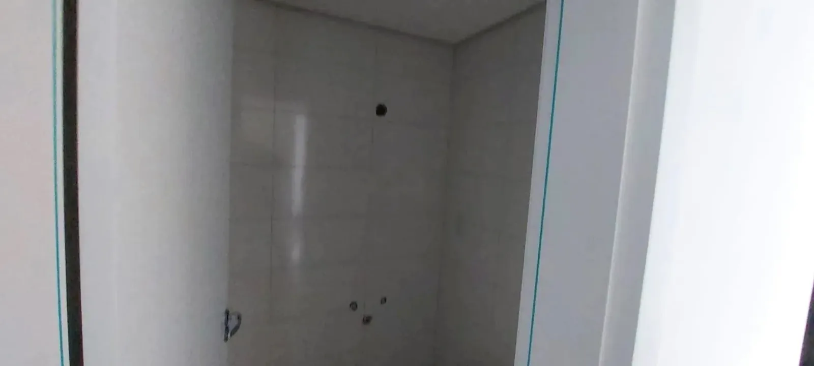 Banheiro com porcelanato