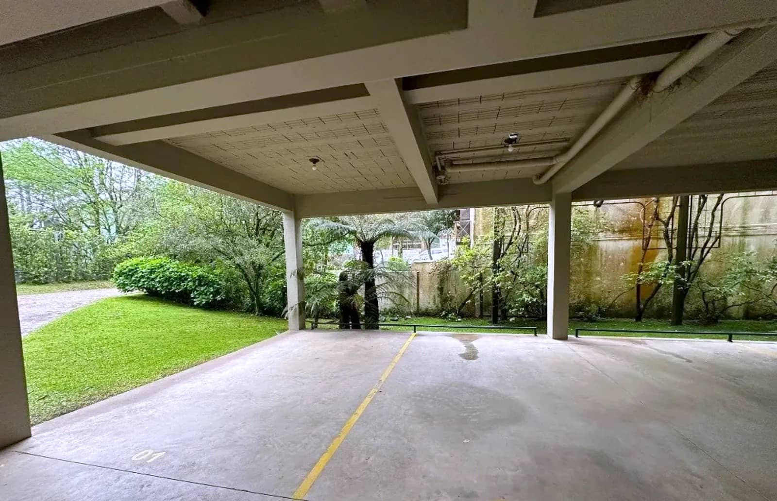 Garagem coberta