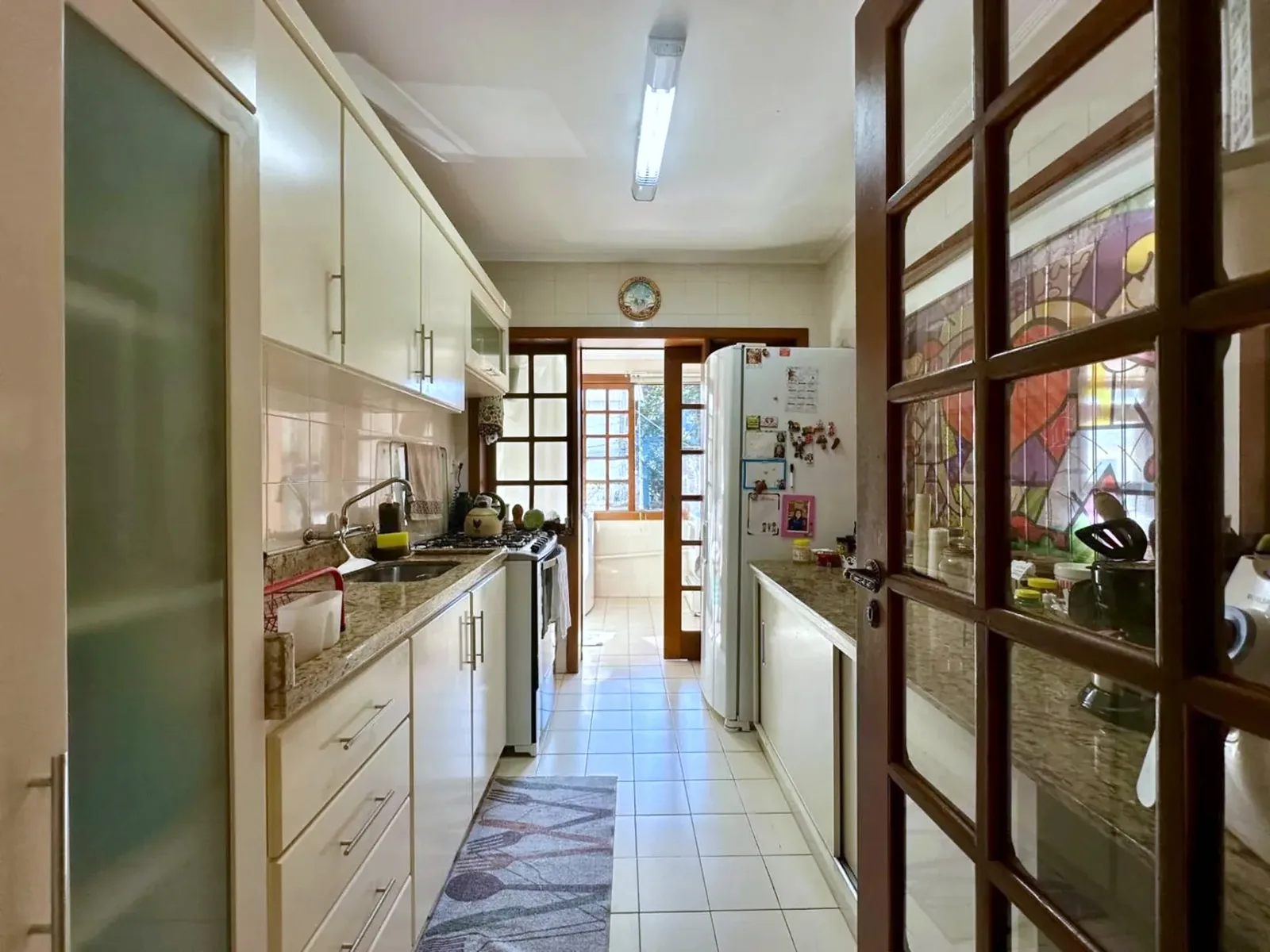 Cozinha e área de serviço