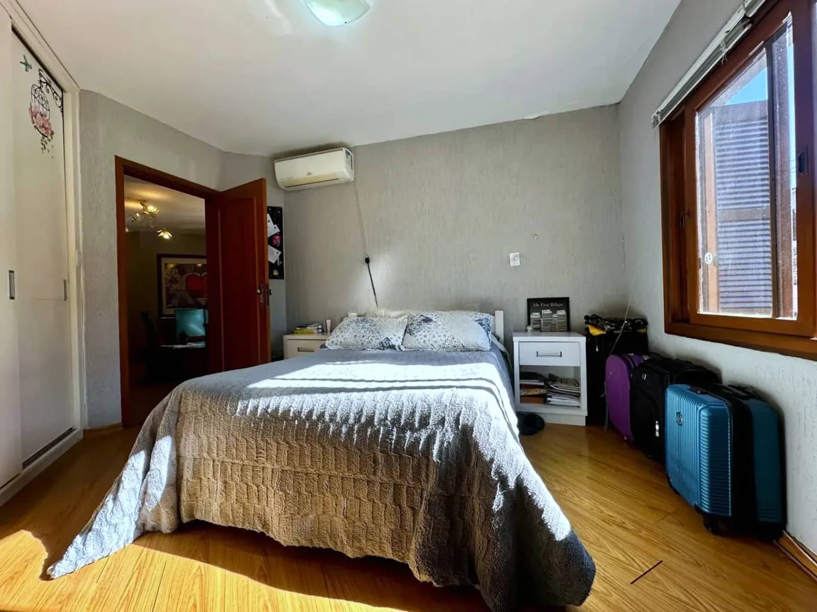 Suíte com cama de casal