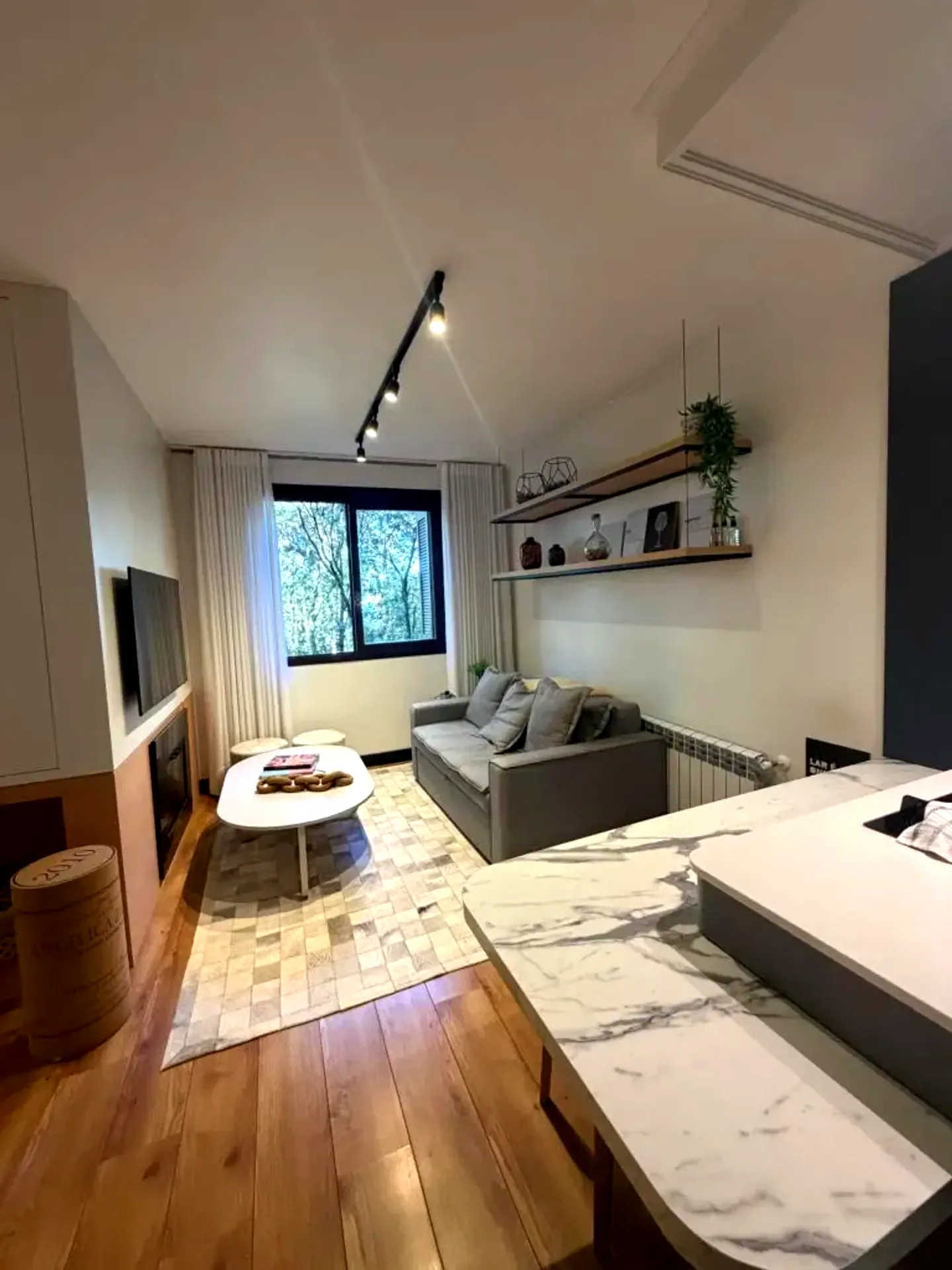 Apartamento mobiliado com lareira em condomínio clube, foto 2
