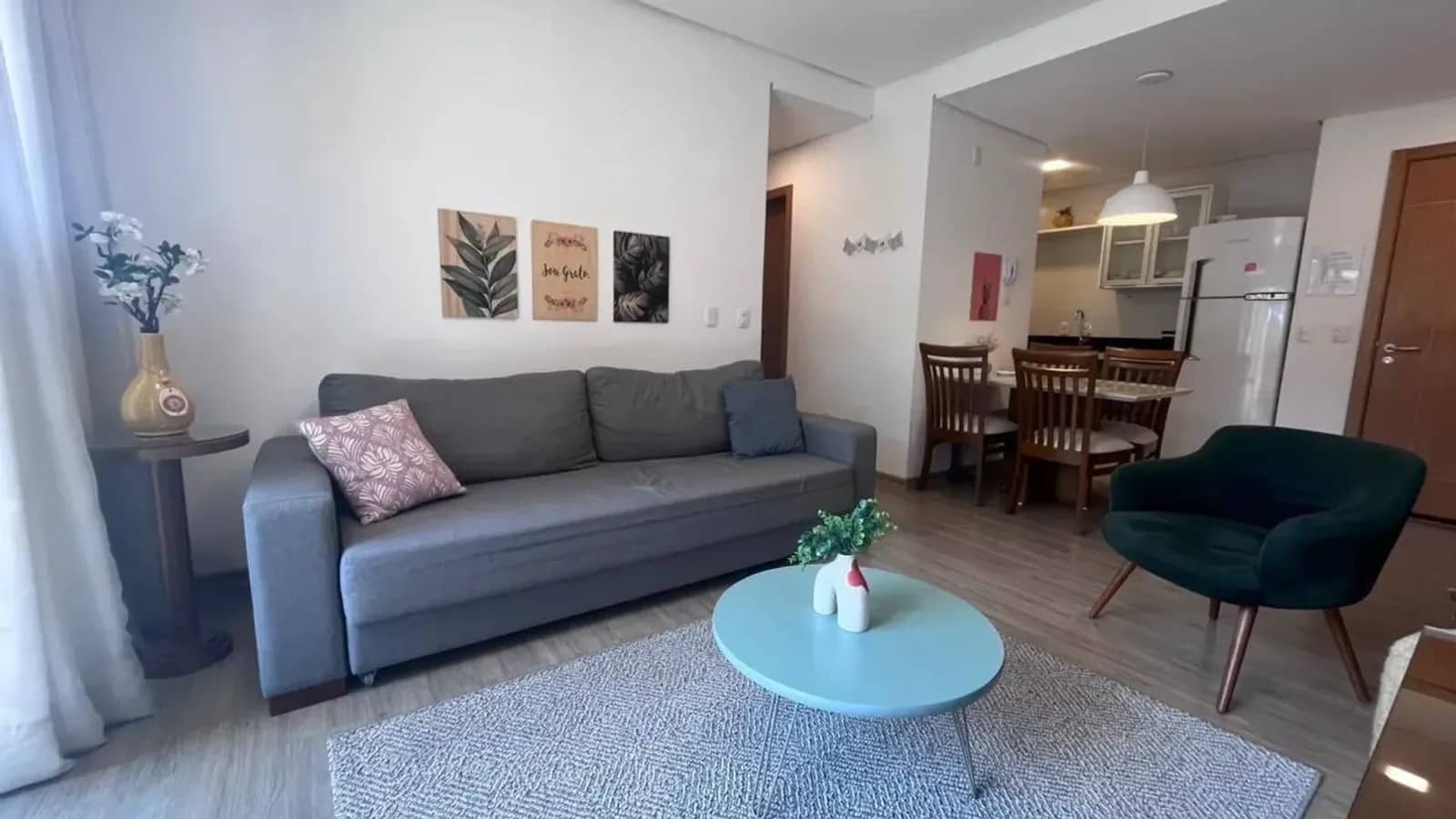 Apartamento mobiliado com suíte, 2 vagas e piscina aquecida, foto 2
