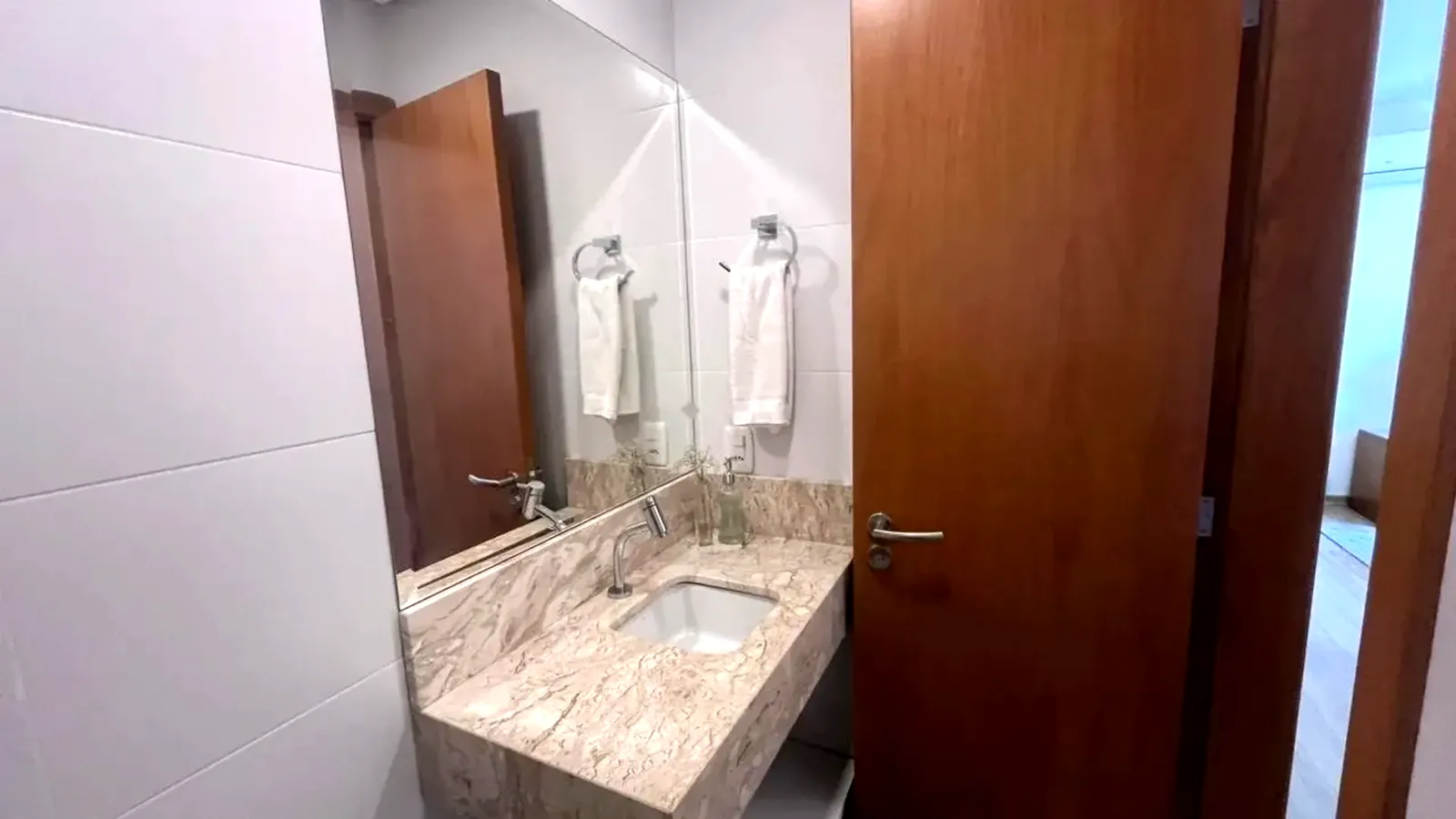 Apartamento mobiliado com suíte, 2 vagas e piscina aquecida, foto 14