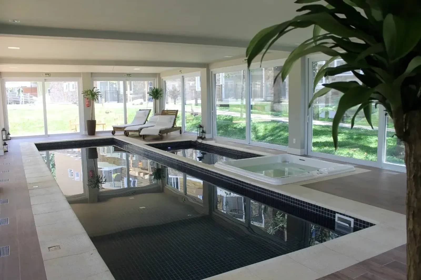 Apartamento mobiliado com suíte, 2 vagas e piscina aquecida, foto 17