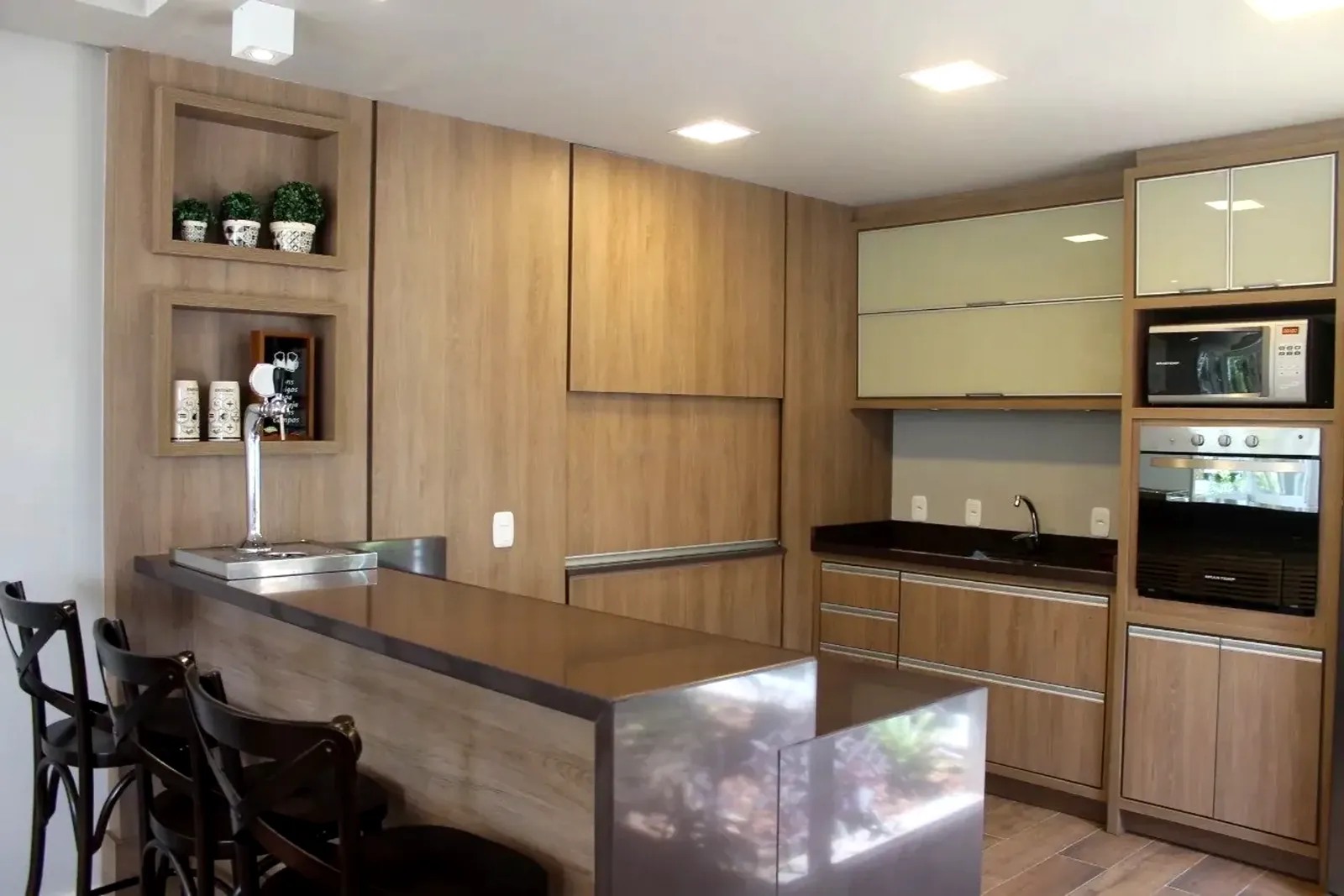 Apartamento mobiliado com suíte, 2 vagas e piscina aquecida, foto 18