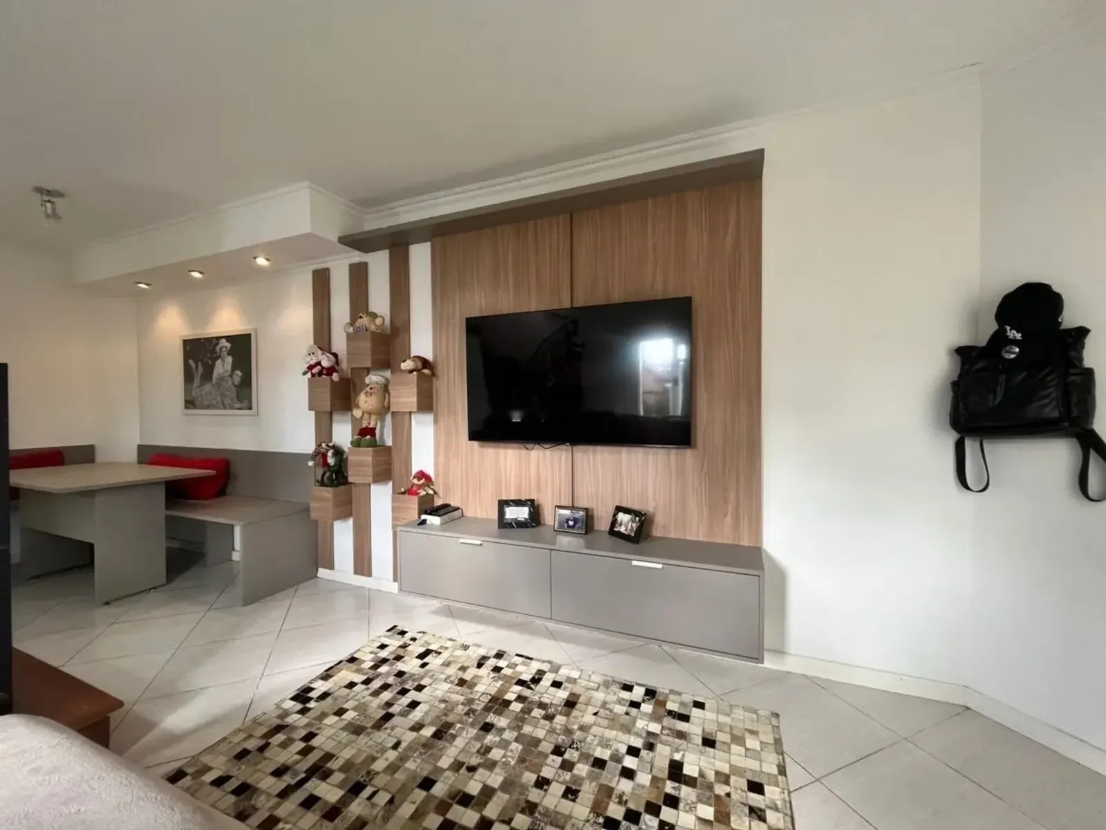 Casa geminada semimobiliada de 2 dormitórios com jardim, foto 3