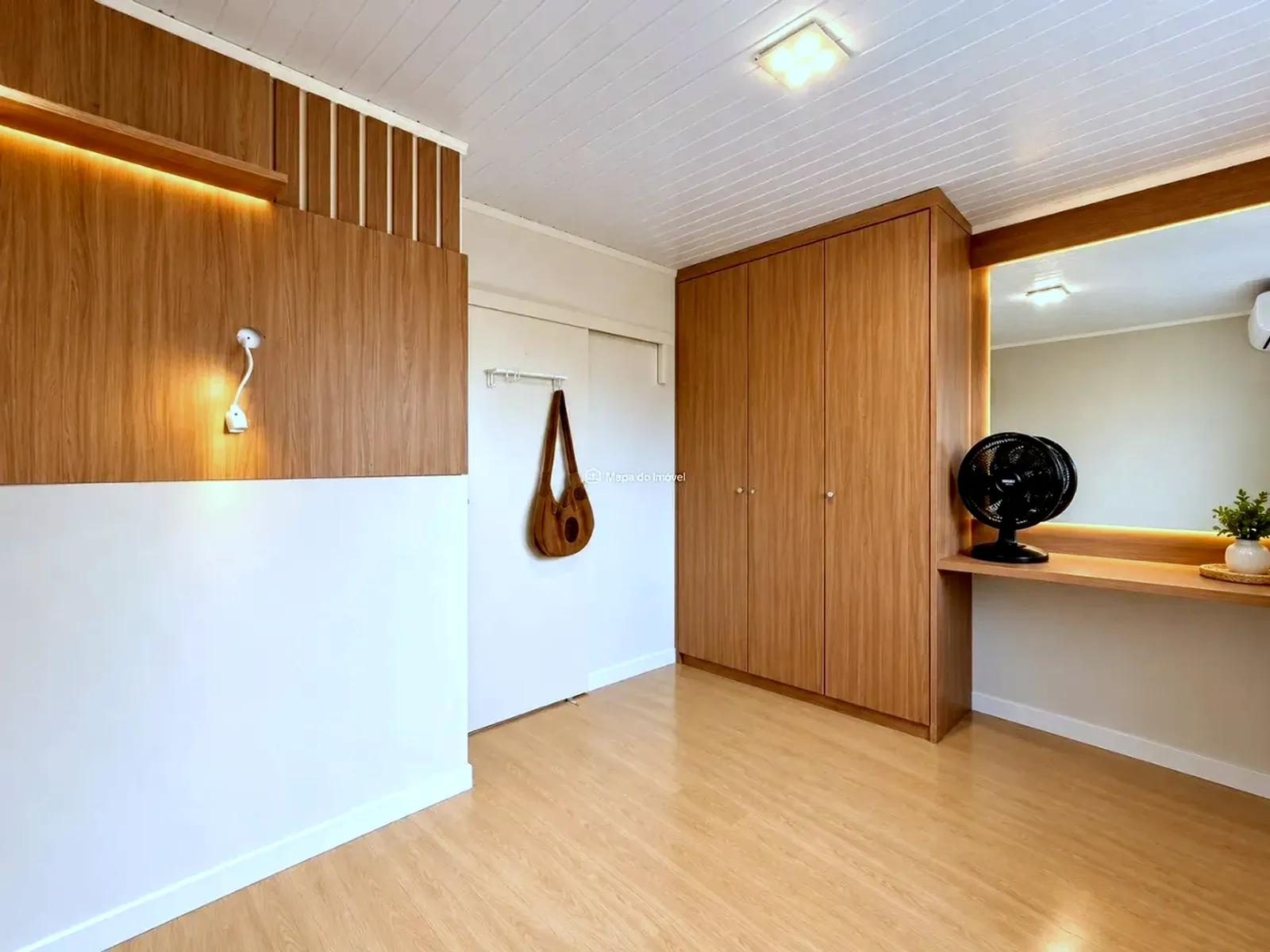 Casa geminada semimobiliada de 2 dormitórios com jardim, foto 18