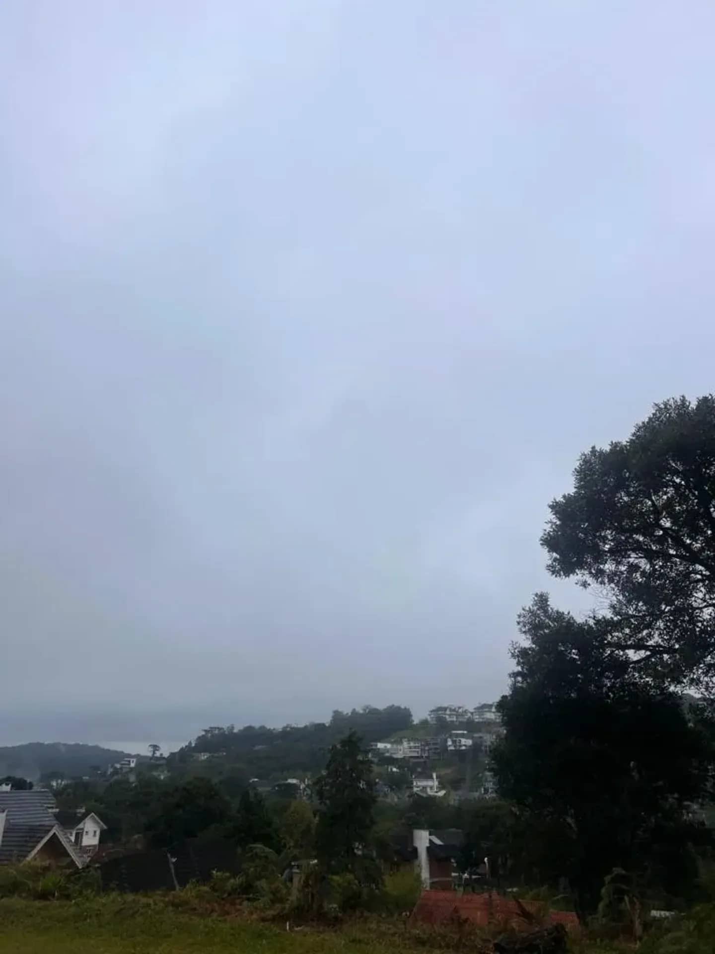 Vista das montanhas na região do loteamento