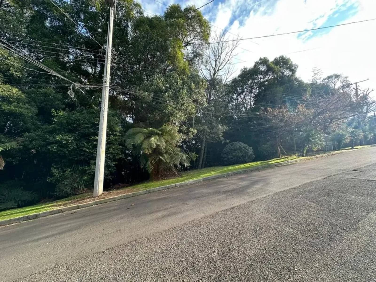 Terreno de 637 m² em condomínio perto da Rua Coberta, foto 2