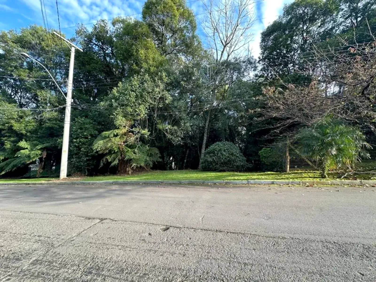 Terreno de 637 m² em condomínio perto da Rua Coberta, foto 7