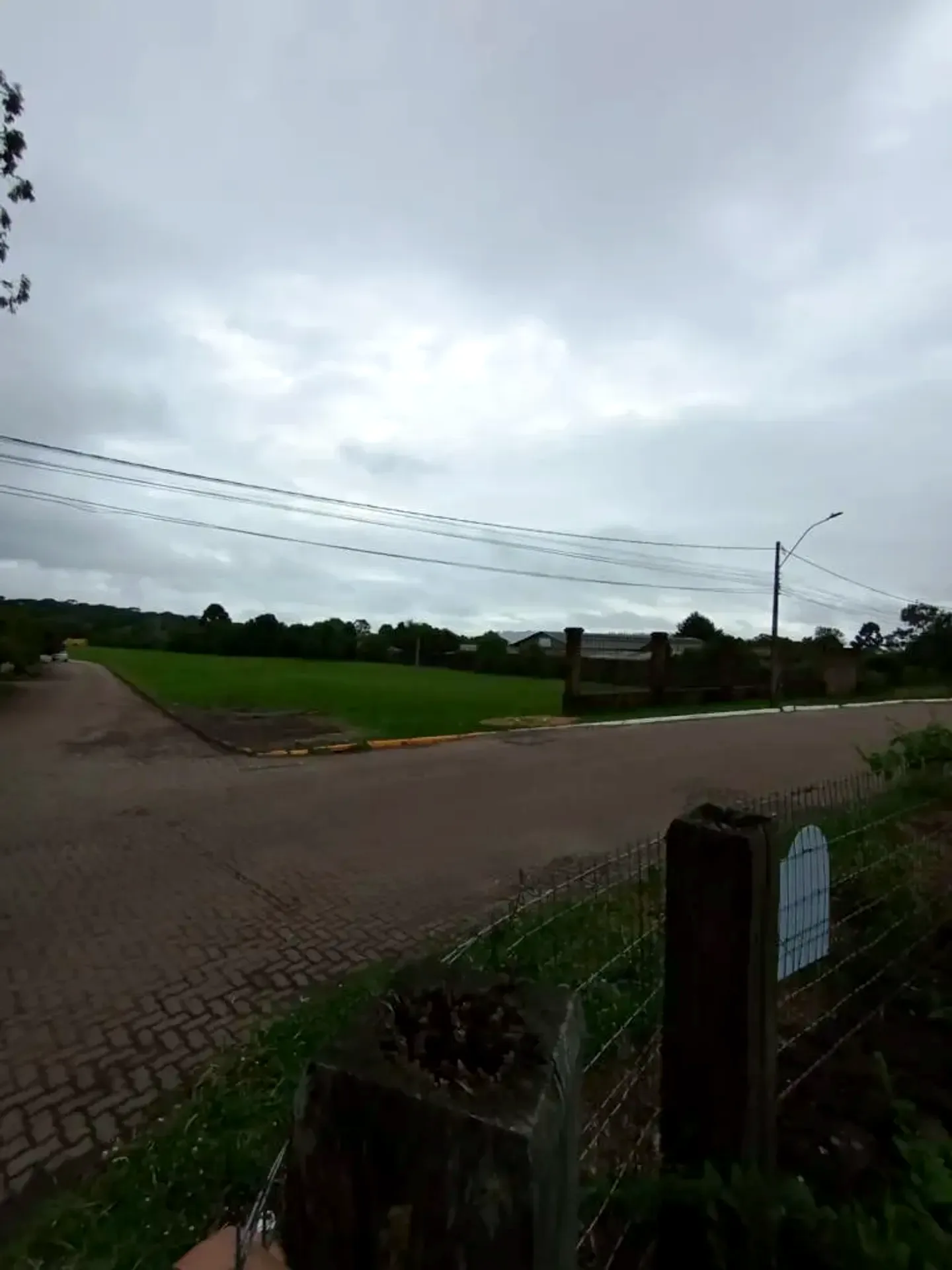 Terreno de esquina de 600 m² no São José