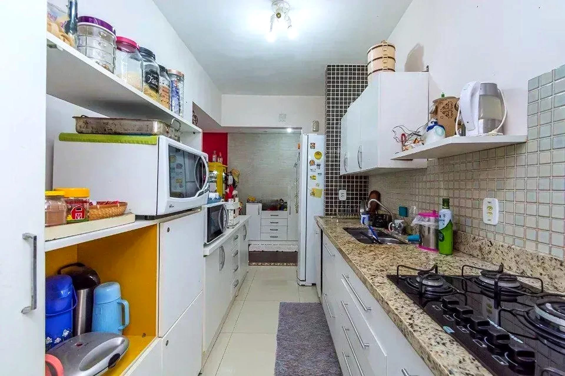 Cozinha e área de serviço