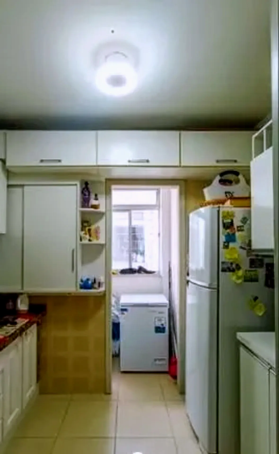 Cozinha com armários