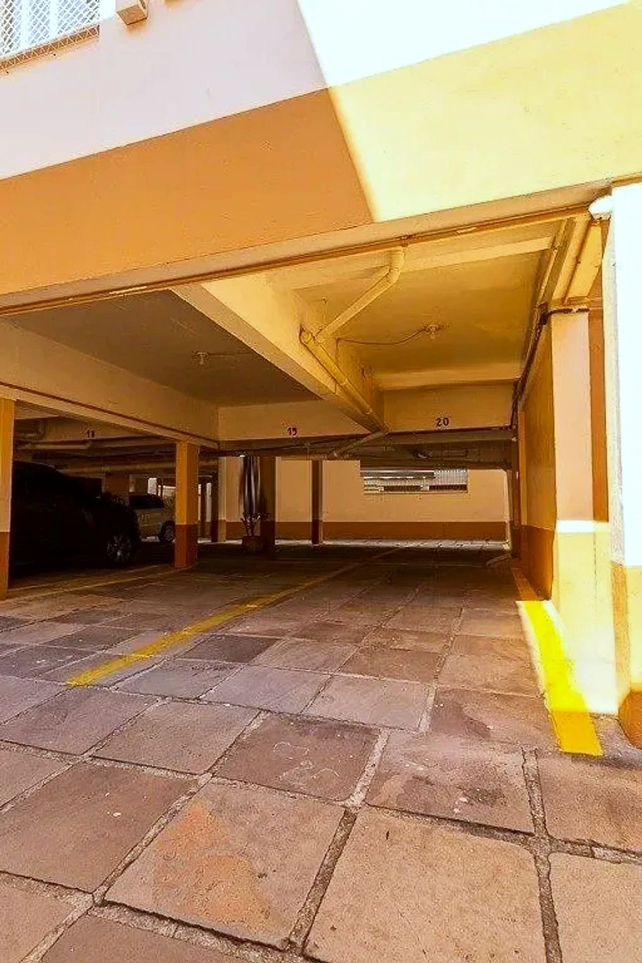Garagem coberta