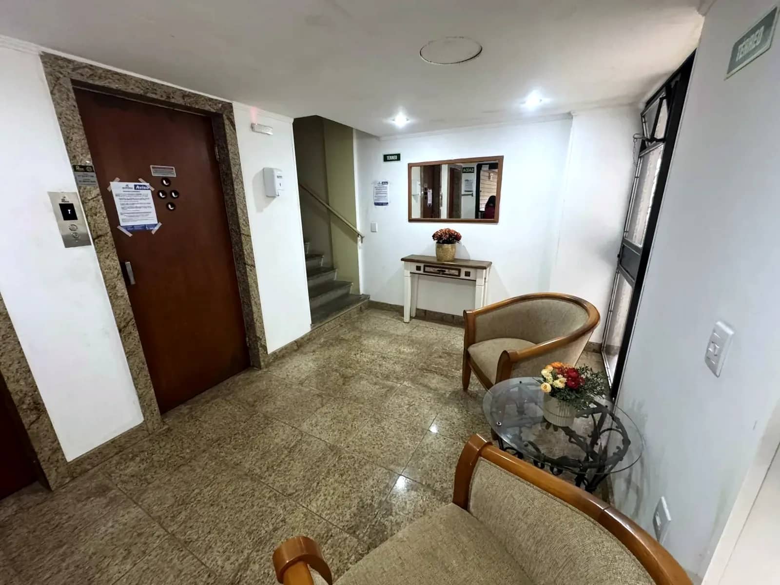 Hall de entrada do prédio