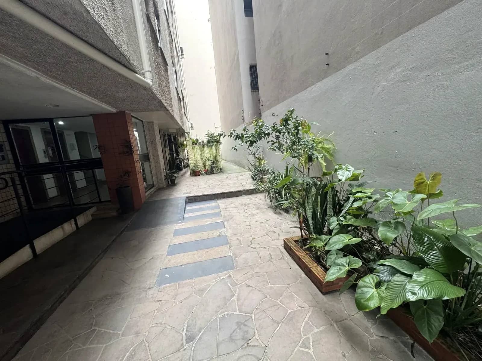 Jardim interno do prédio