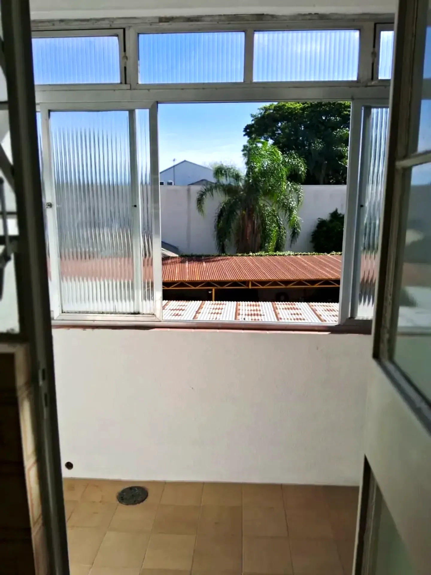 Área de serviço com janela