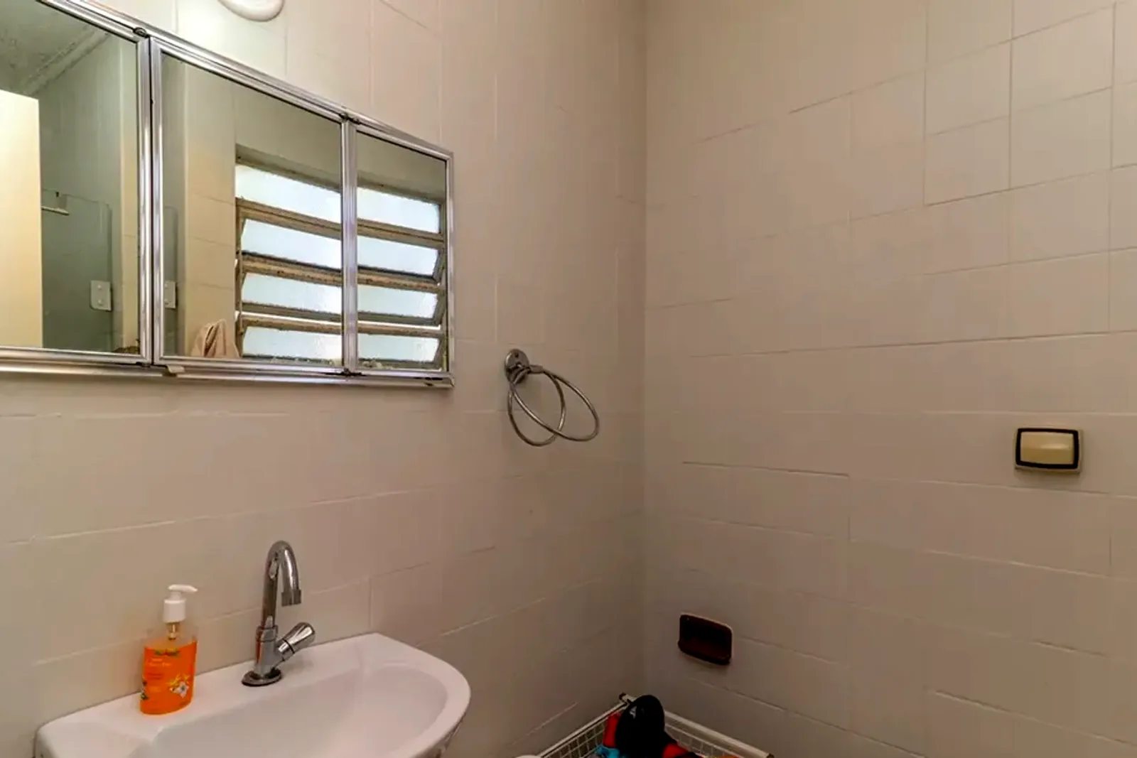 Banheiro com janela