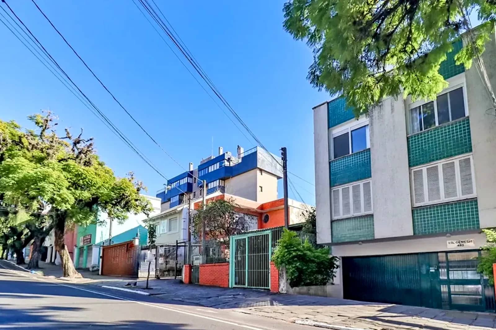 Rua do prédio na Auxiliadora