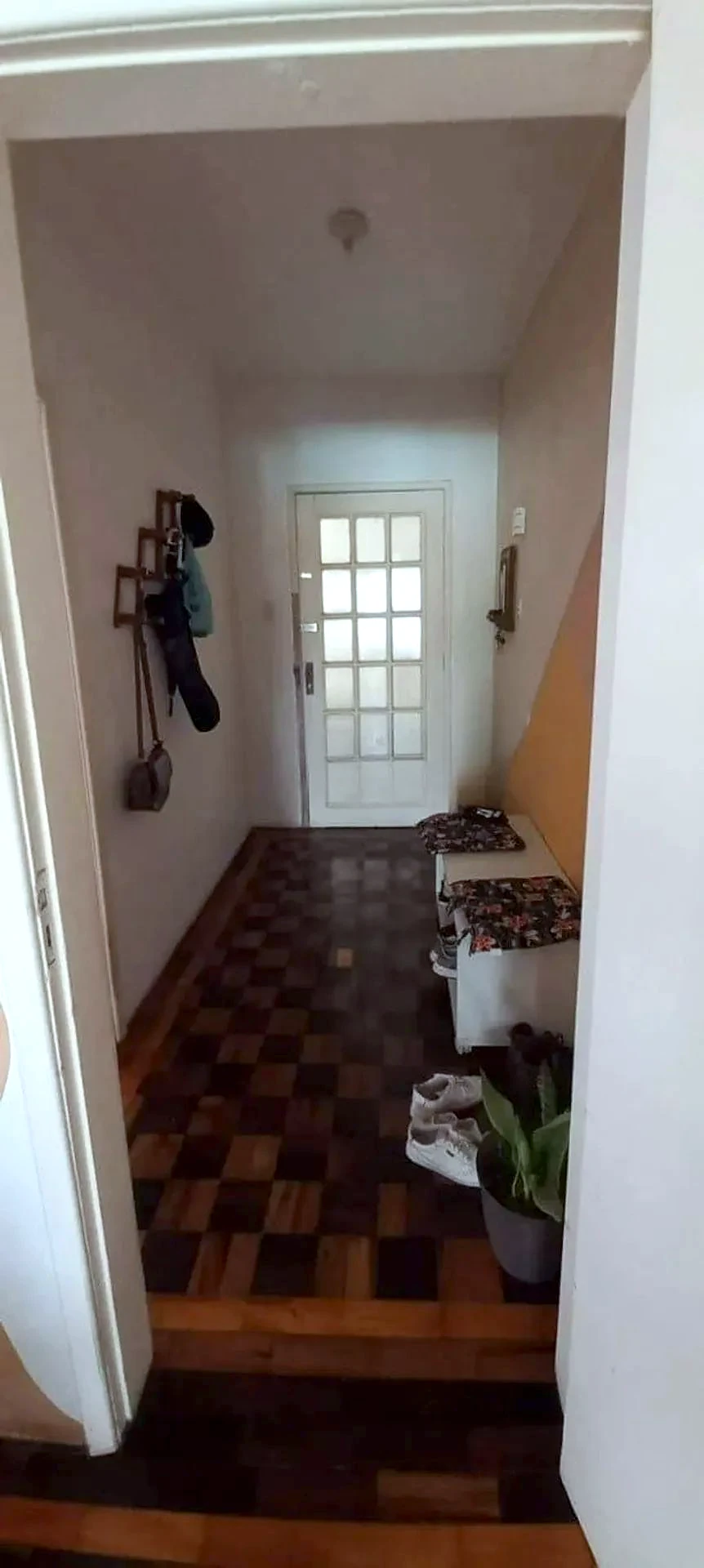 Cozinha ampla e clara