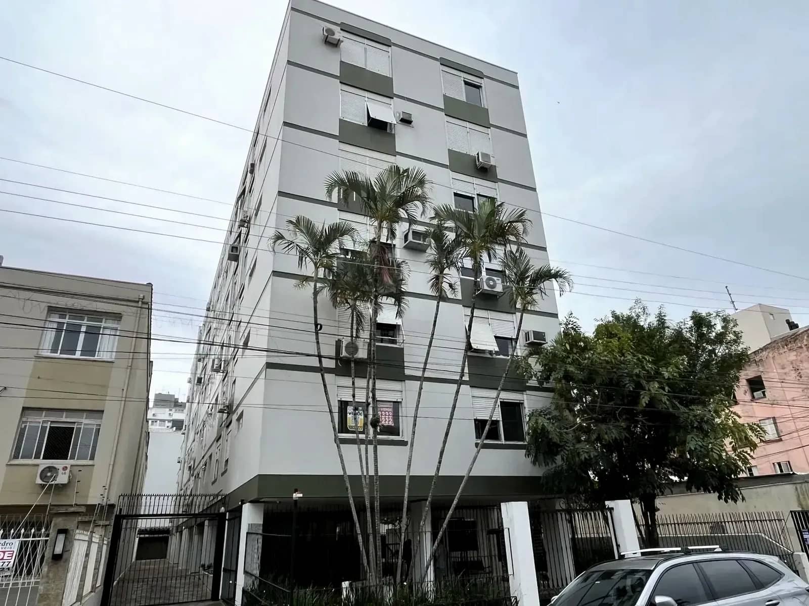 Fachada do prédio na Avenida Getúlio Vargas