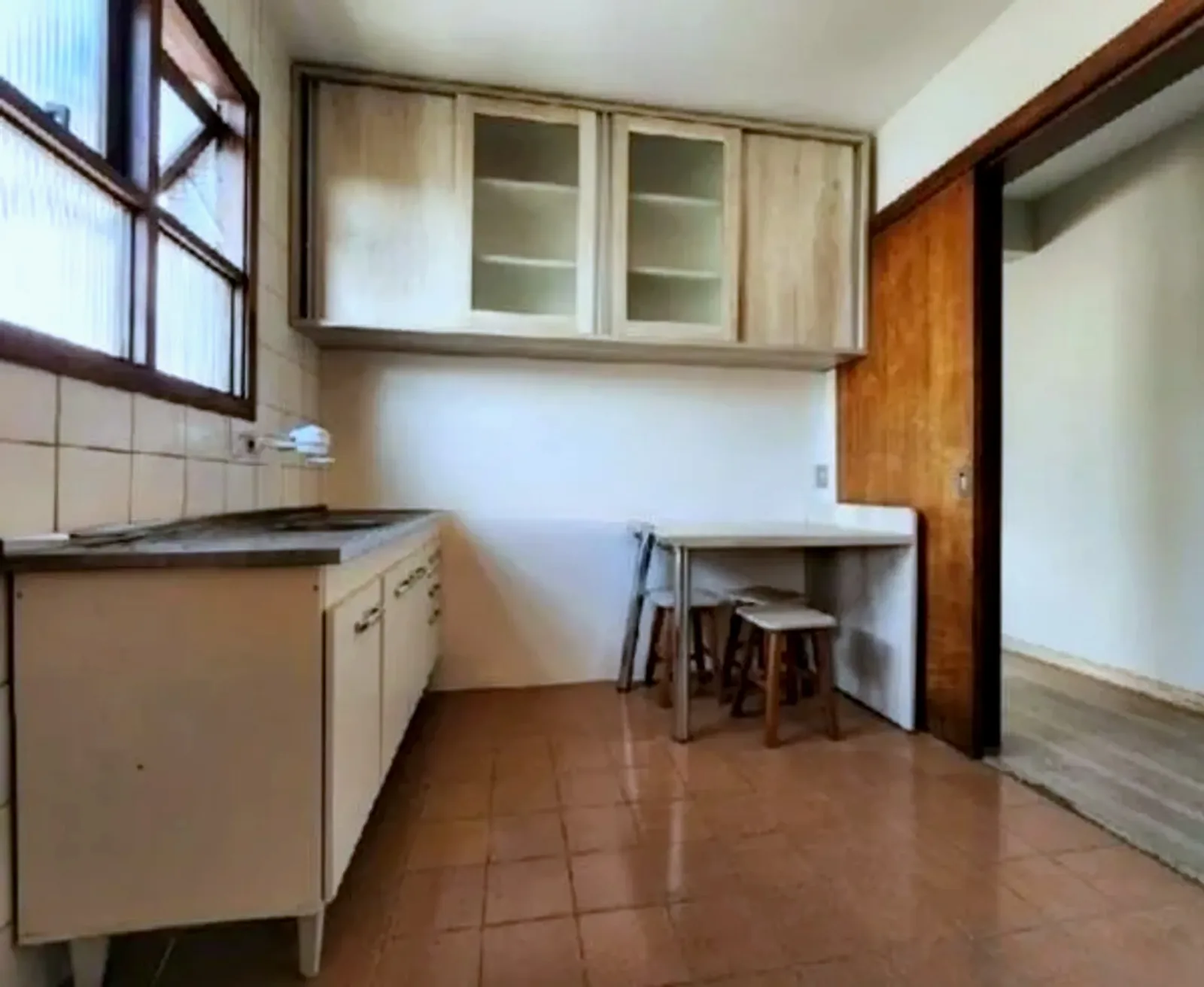 Cozinha com armários